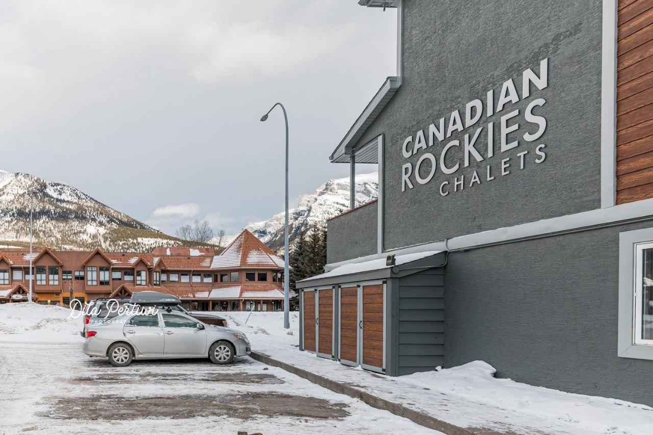 Canadian Rockies Chalets Канмор Екстериор снимка